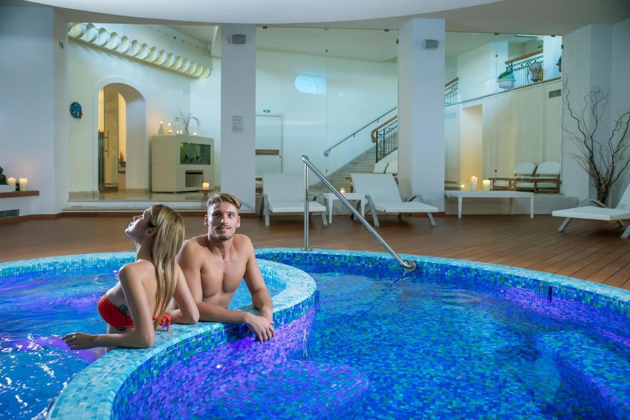 Via Capo Rooms Сорренто Экстерьер фото
